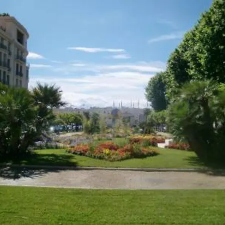 Apartment Climatise En Centre-ville, Proche Plages, Avec Grande Terrasse Au Calme - Fr-1-196-362 Menton